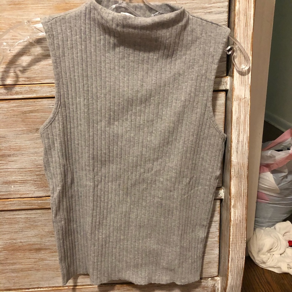 Cropped tank